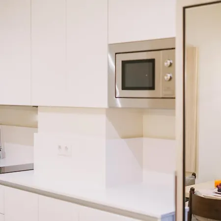 Debambú Atarazanas Apartahotel Málaga