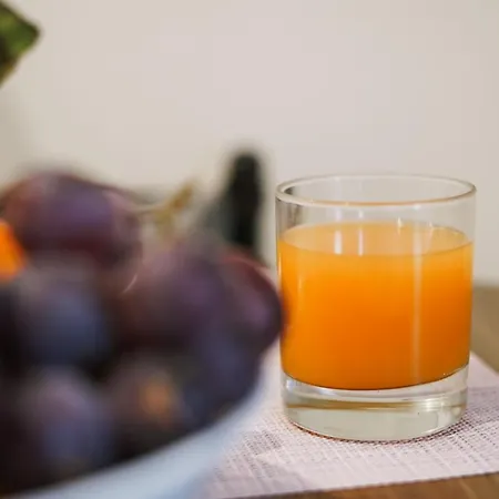 Debambú Atarazanas Apartahotel Málaga