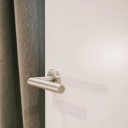 Ξενοδοχείο με διαμερίσματα Debambu Atarazanas