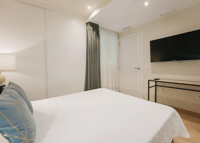 Debambú Atarazanas Málaga