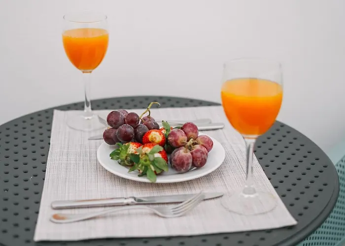 Debambú Atarazanas Apartahotel Málaga