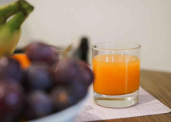 Debambú Atarazanas Apartahotel Málaga