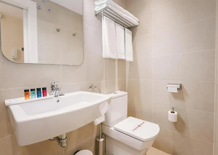 Debambú Atarazanas 4* Málaga