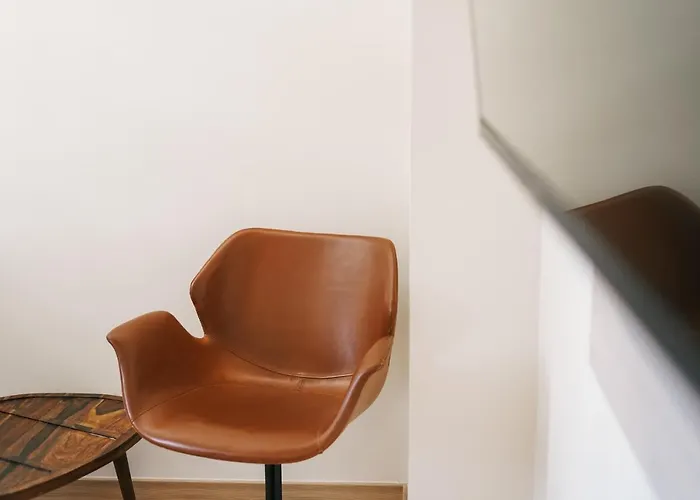 Debambú Atarazanas Apartahotel 4*