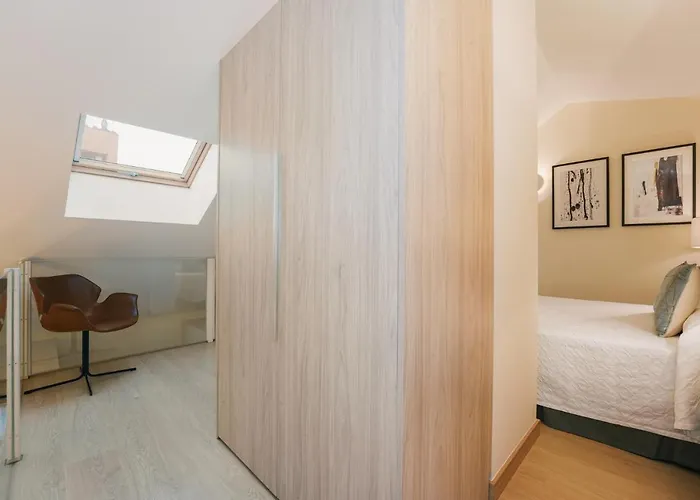 Debambú Atarazanas 4*