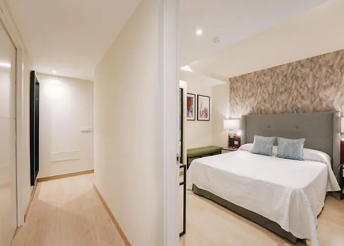 Debambú Atarazanas 4* Málaga