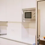 Debambu Atarazanas Aparthotel Málaga