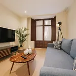 Debambu Atarazanas Aparthotel Málaga