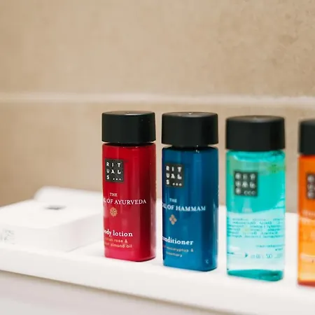 アパートホテル Debambu Atarazanas マラガ